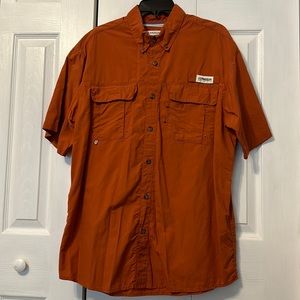 Magellan Outdoors Relaxed Fit Men’s Button Down Shirt (Fish Gear), Size medium